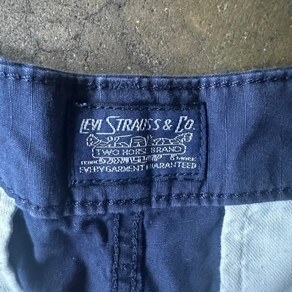 Levi's Cargo Shorts Mens W30 Navy Blue Ripstop Cotton Multi-Pocket Casual